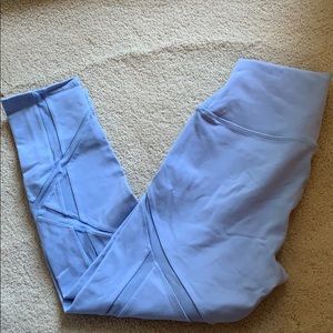 NWOT Alo Cropped Pants